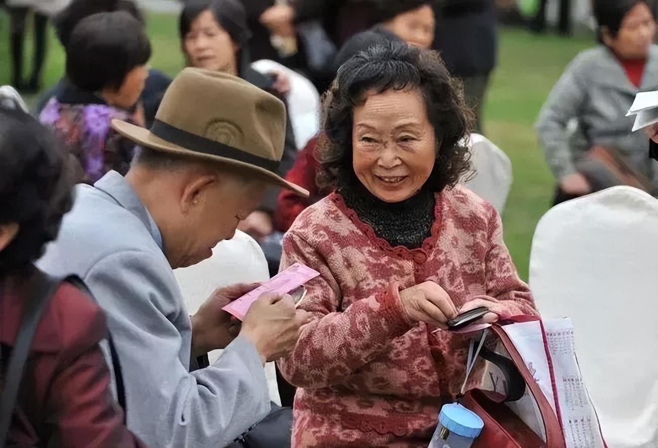 建议将禁止就业年龄歧视纳入法律